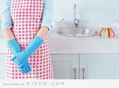 Cleaning-the-kitchen