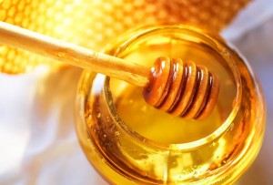 كيف تميزين  بين العسل الحقيقي الطبيعي  والمغشوش