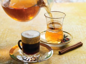 اعرف اكثر عن شرب الشاي والقهوة في رمضان 