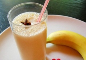 مشروب الموز والحليب بنكهة النيسكافيه 