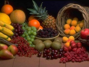 ما الفاكهة  التي لديها أقل نسبة من  السكر؟