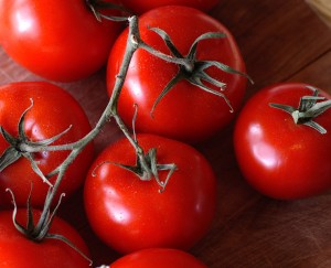 الطماطم لخسارة الوزن - اهم الاطعمة التي تساعد في خسارة الوزن الزائد 