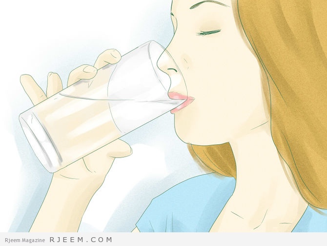 5 حيل تساعدك على شرب الماء 