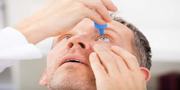 كيف يتم علاج حساسية العين