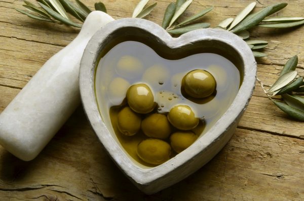 health acropolis olive oil فوائد زيت الزيتون للصحة