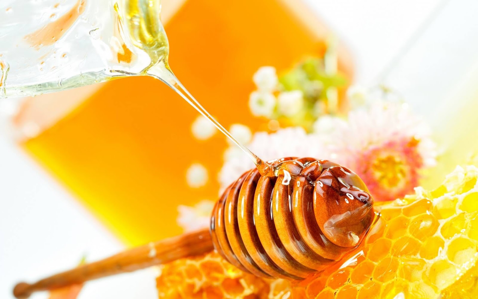 فوائد قناع العسل للوجه 