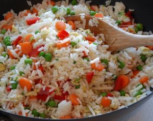 طريقة عمل الأرز بالخضر