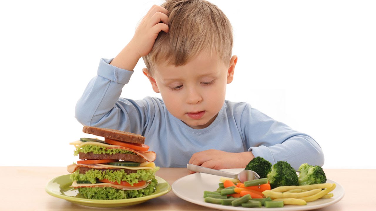 الغذاء الصحي لجسم طفلك