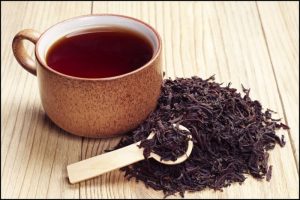 الشاي الاسود لعلاج الشعر الدهني
