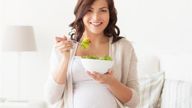 أكلات مغذية للأم لزيادة وزن الجنين في وقت مثالي