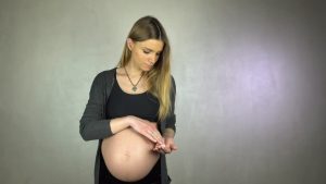 هل يسبب الحزام الناري خطر على المرأة الحامل والجنين