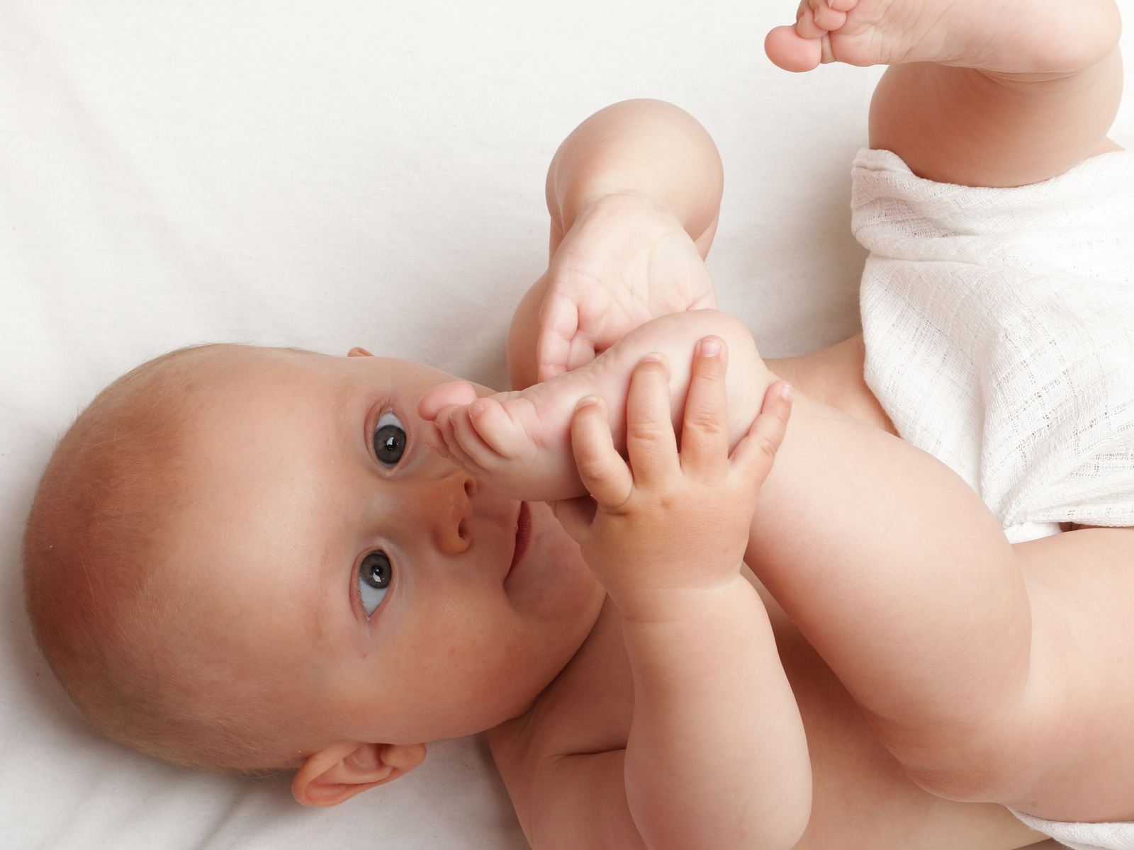 معاني حركات الطفل الرضيع