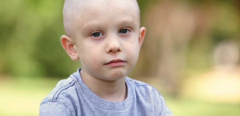 سرطان الدم أعراضه عند الطفل