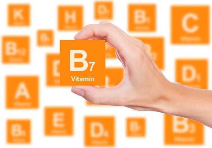 فيتامين B7