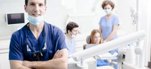 أفضل 17 طبيب أسنان مميز في جدة