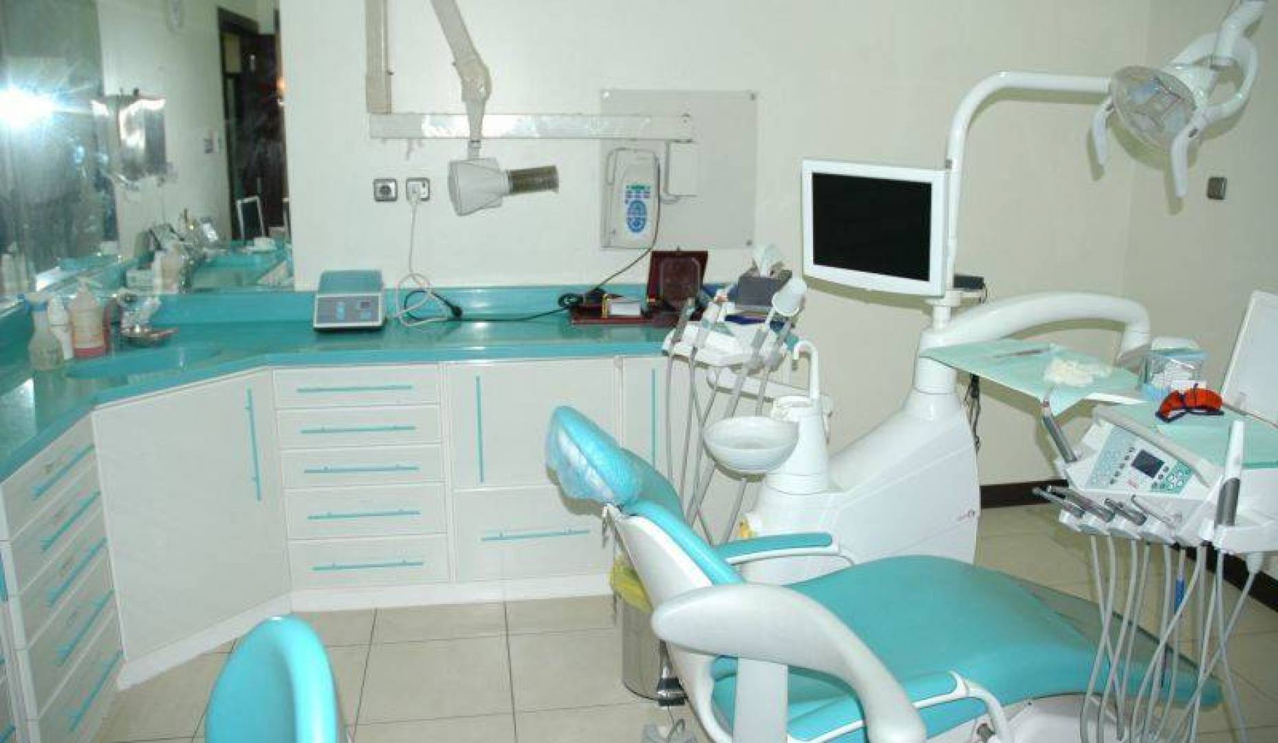 أفضل 9 أطباء أسنان بالمدينة المنورة